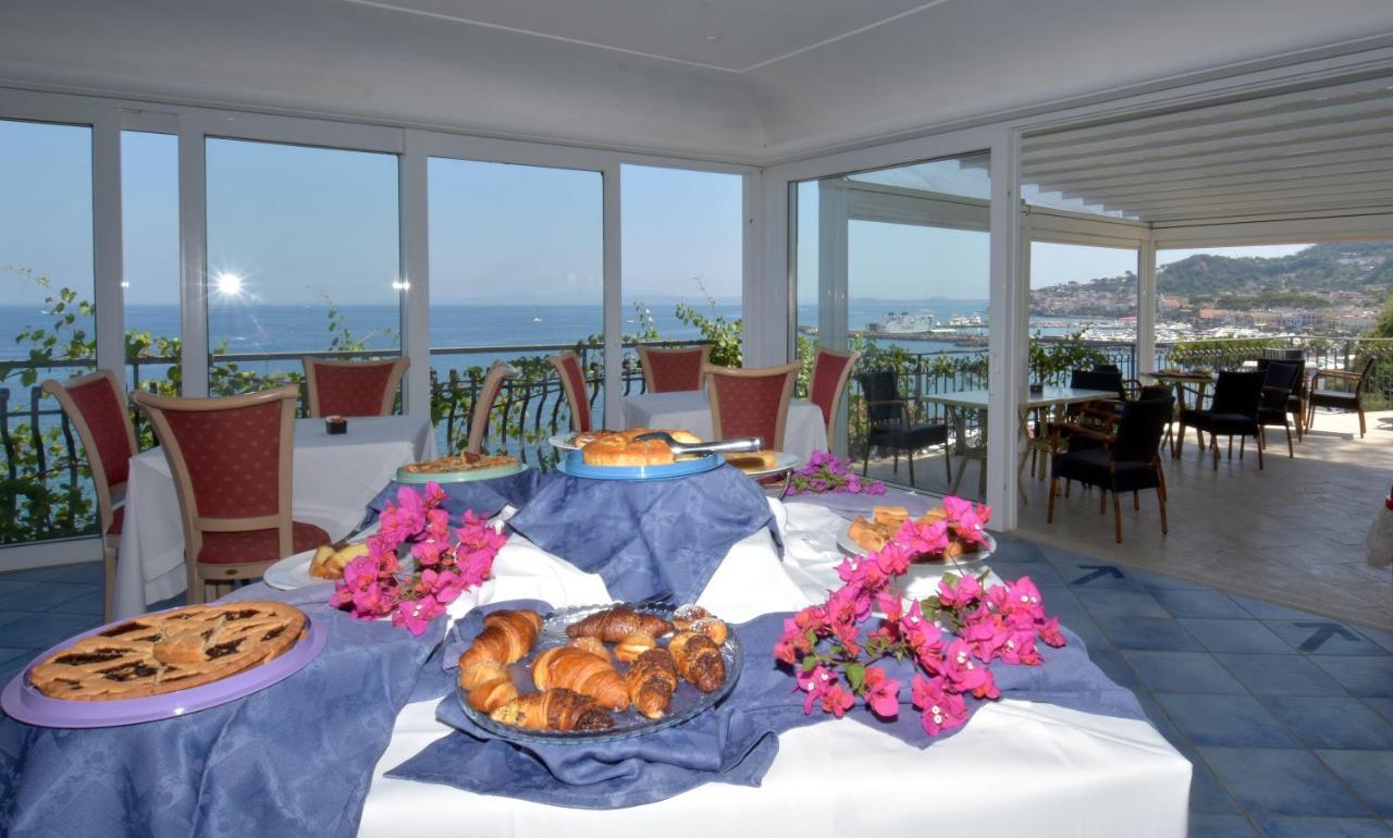 Hotel L'Approdo Казамиччола-Терме Экстерьер фото